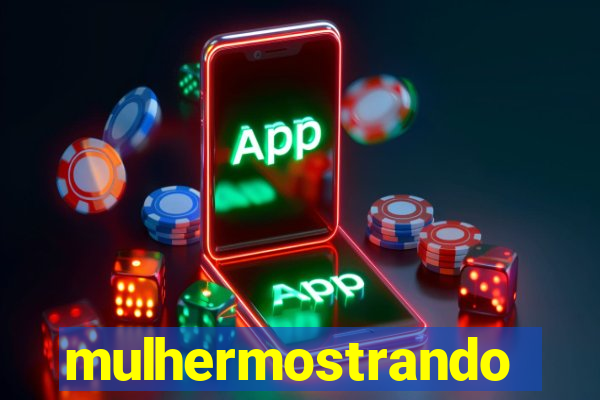 mulhermostrandoopeito